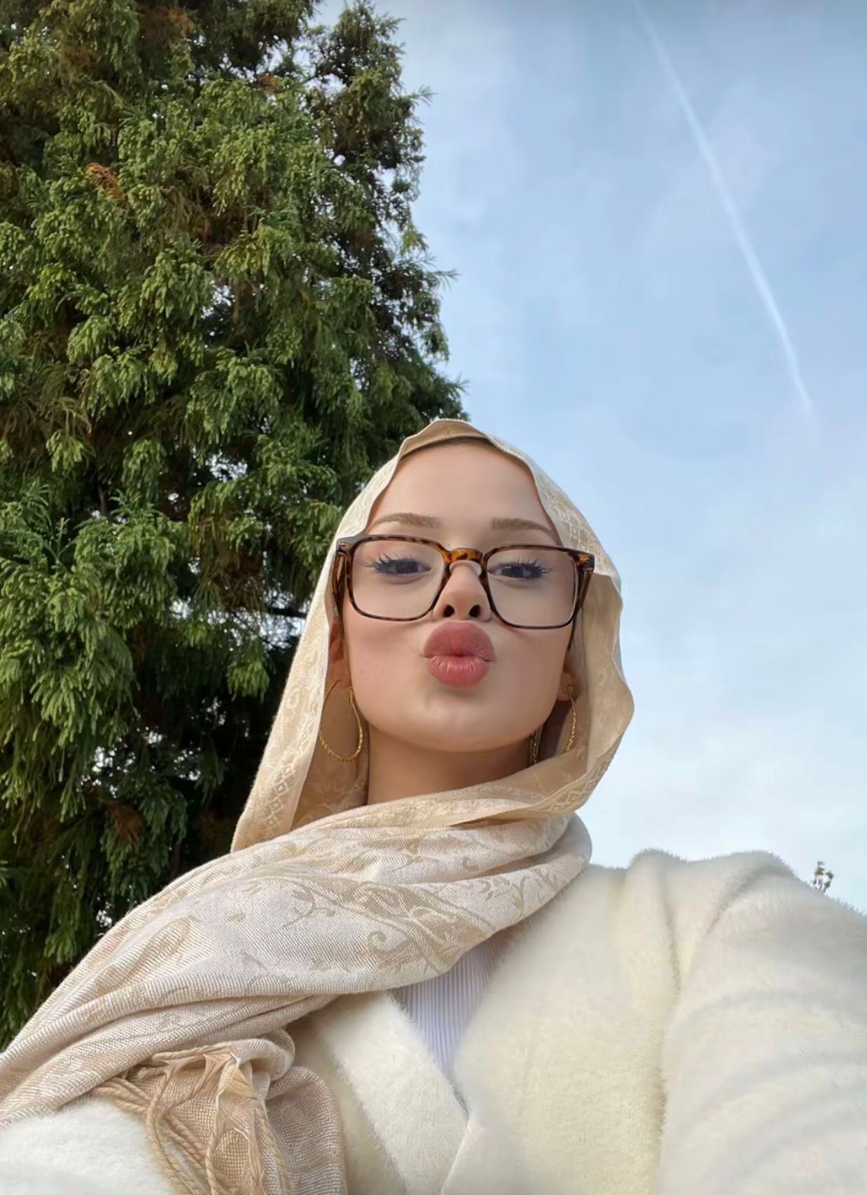 Çimendere Şişman Bayan Escort Selin