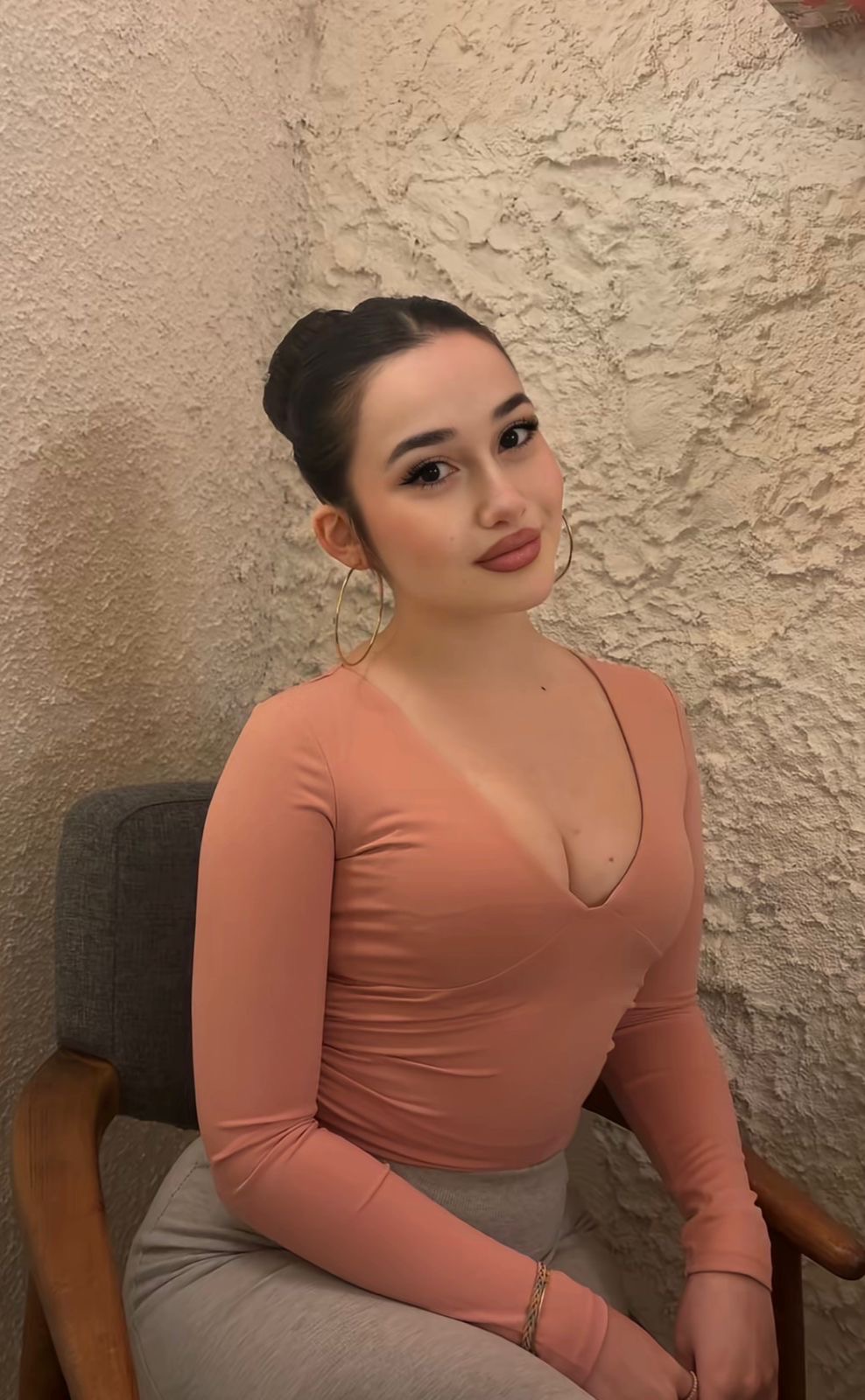 Tipi Sofistike Kadın Escort Rabia