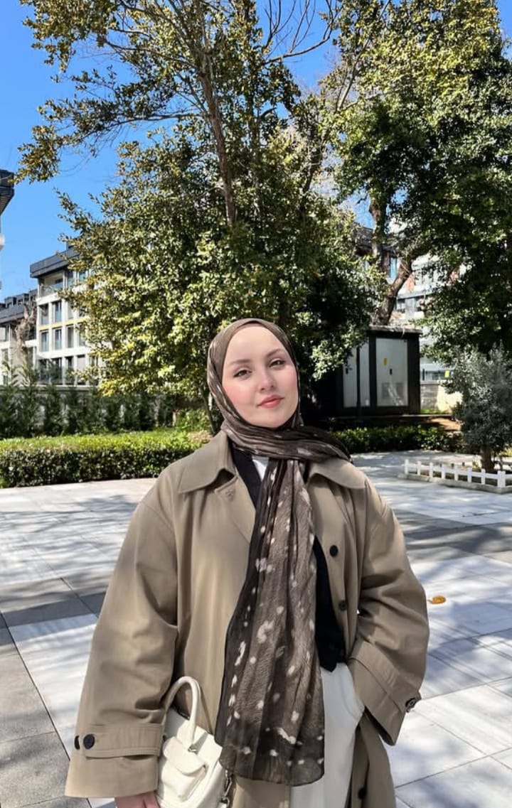 Altuntaş Özgür Kadın Escort Bayan Şirin